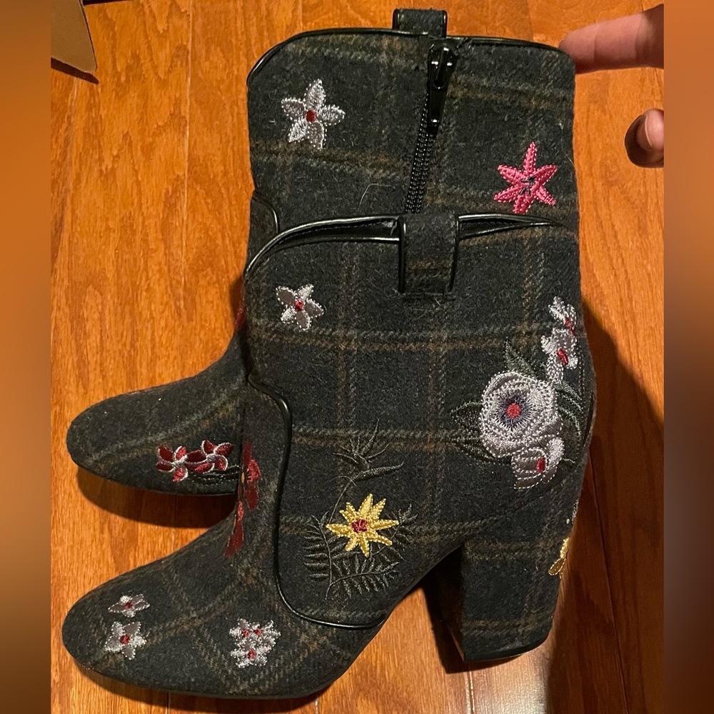 Indigo Rd Flannel Embroidered Ankle Boot